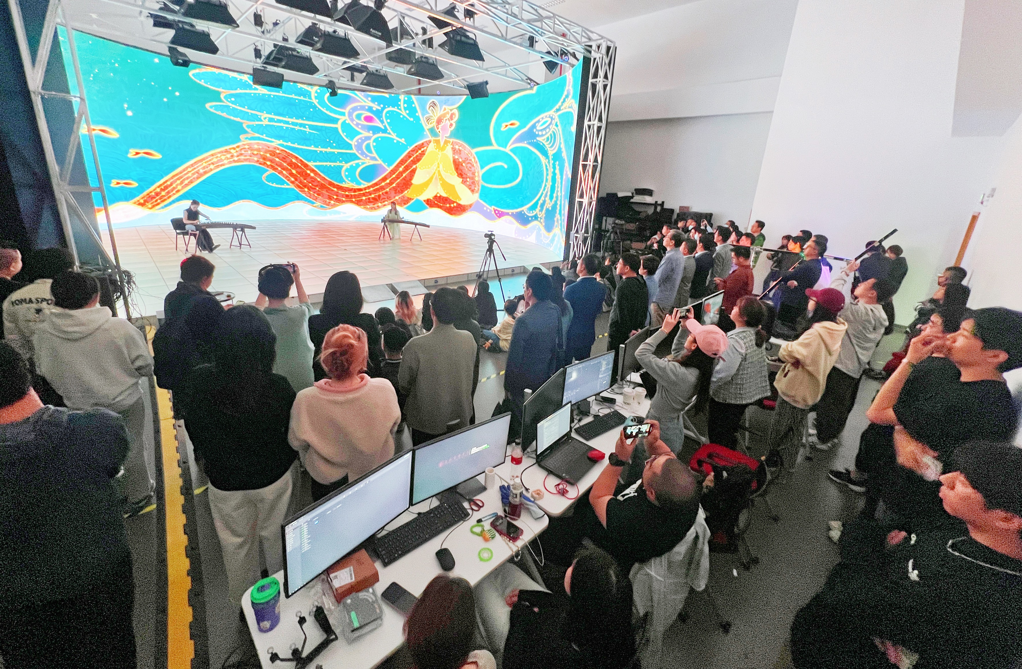产学研结合 | 今年会jinnianhui金字招牌携手上海戏剧学院全面拓展XR虚拟拍摄领域