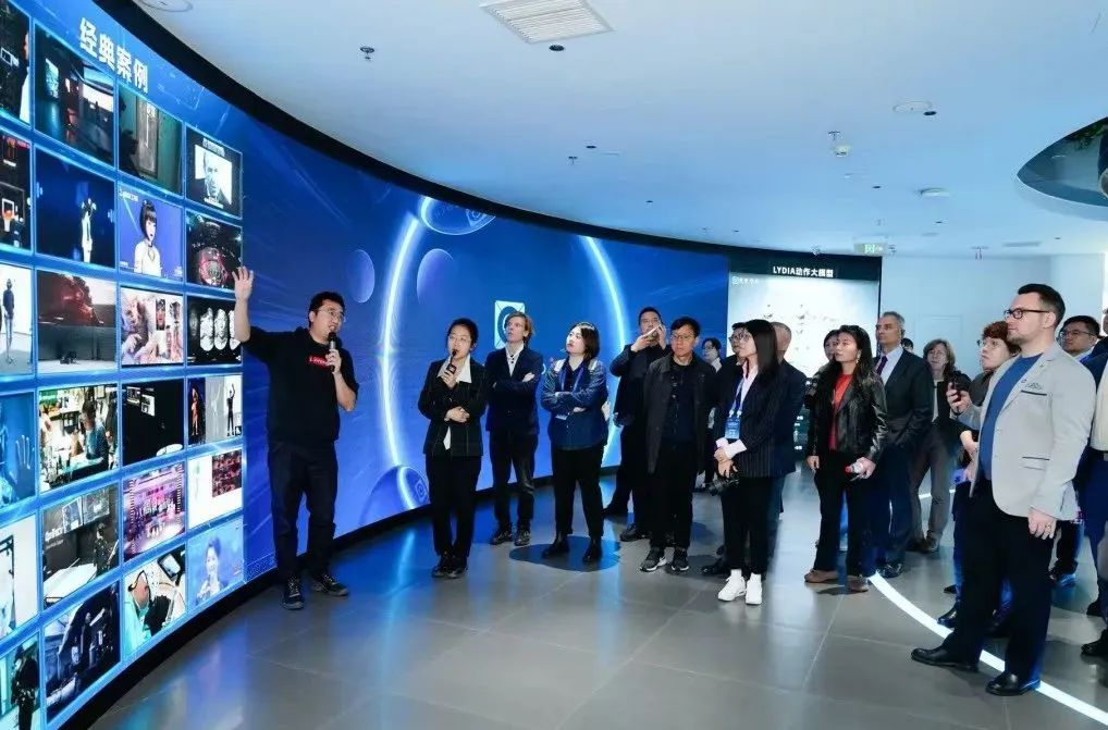 商务部副部长寄语德中企业丨今年会jinnianhui金字招牌·虚拟动点与德国商界代表共探可持续发展新机遇